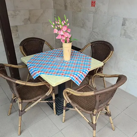 Tom Apartmans アパート