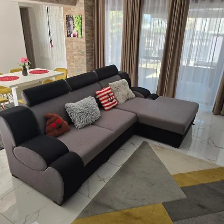 Apartment Tom Apartmans