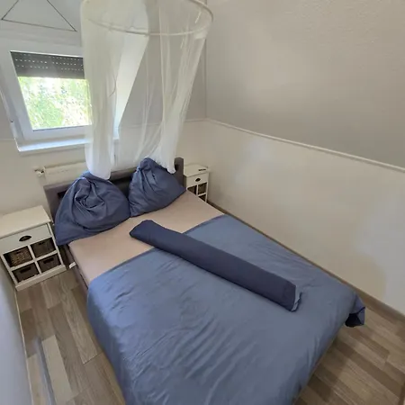 Tom Apartmans